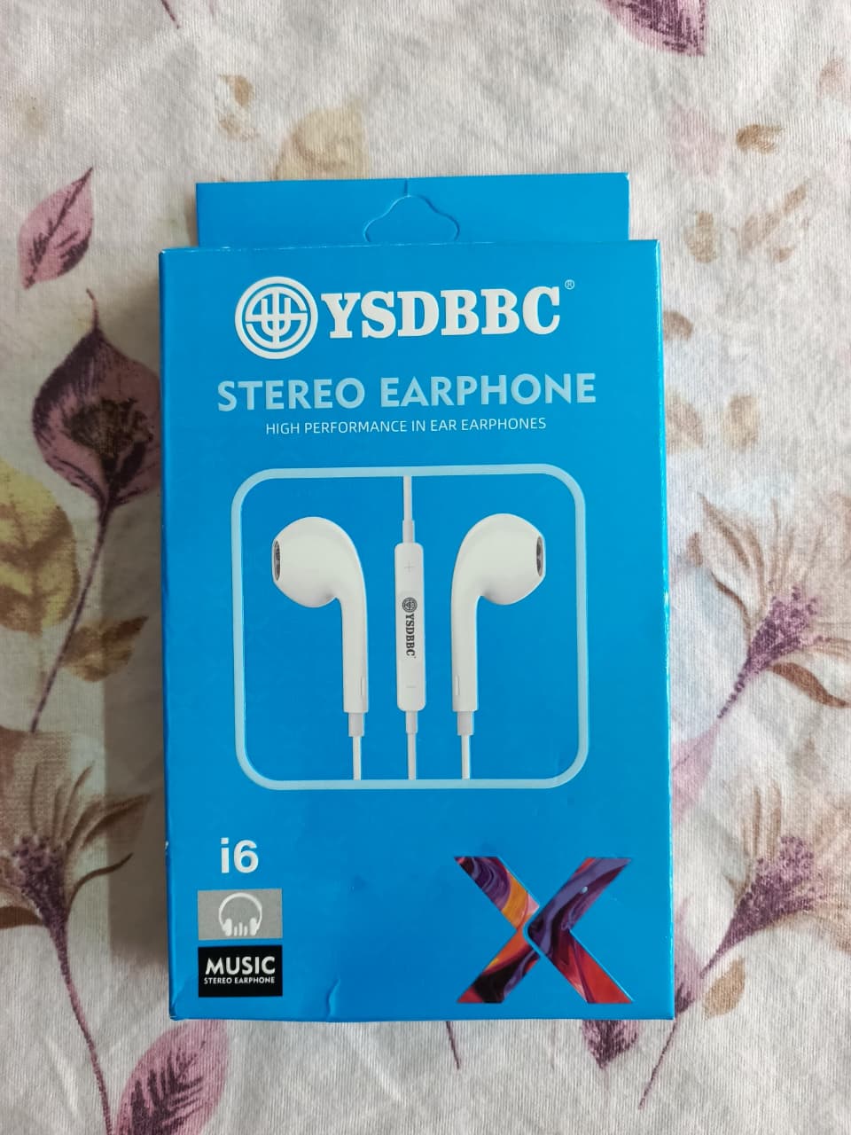 YSDBBC i6 Stereo Earphones.